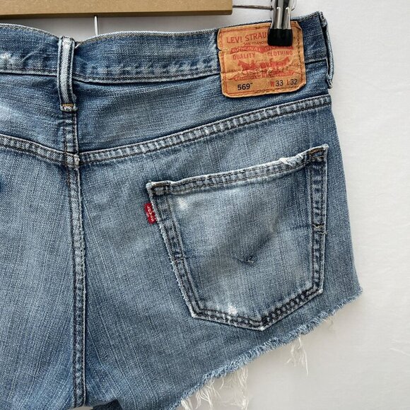 Levis‎ 569 Distressed Hi-Rise Cutoff Denim Shorts Vintage Womens 33 Frayed Hem - Picture 5 of 10